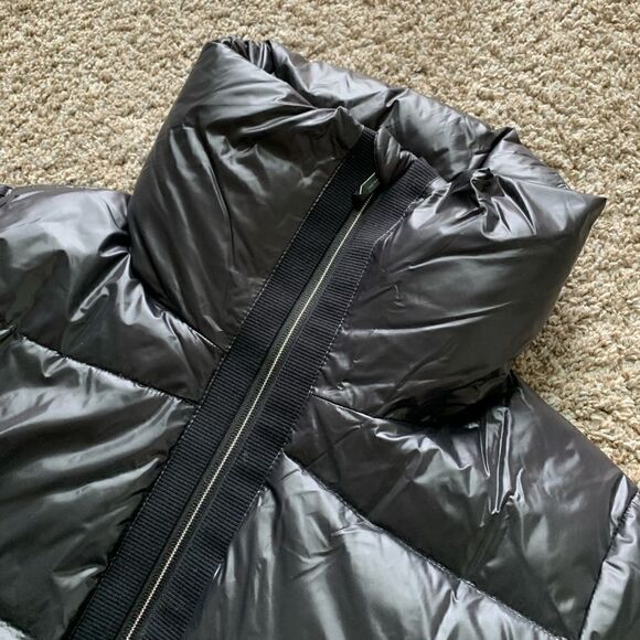 New BCBGMAXAZRIA Womens Patent Quilted Puffer Down Jacket - Picture 12 of 15